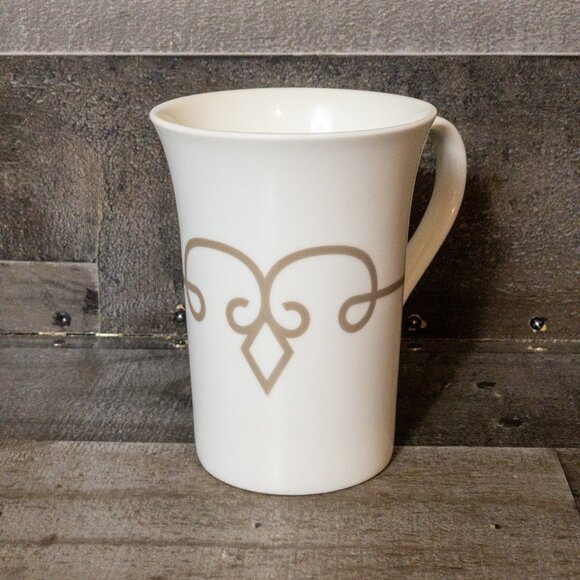 2014 STARBUCKS COFFEE MUG TALL CUP WHITE WITH BEIGE DIAMOND SCROLL 11 fl oz - Picture 1 of 7